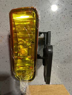 00-06 Chevy fog lights (yellow)