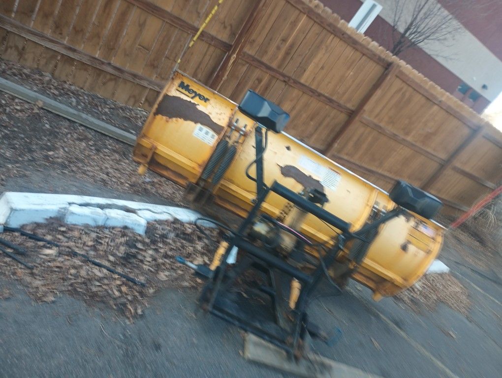 Well Maintained And Works Great