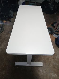 Desk an chair