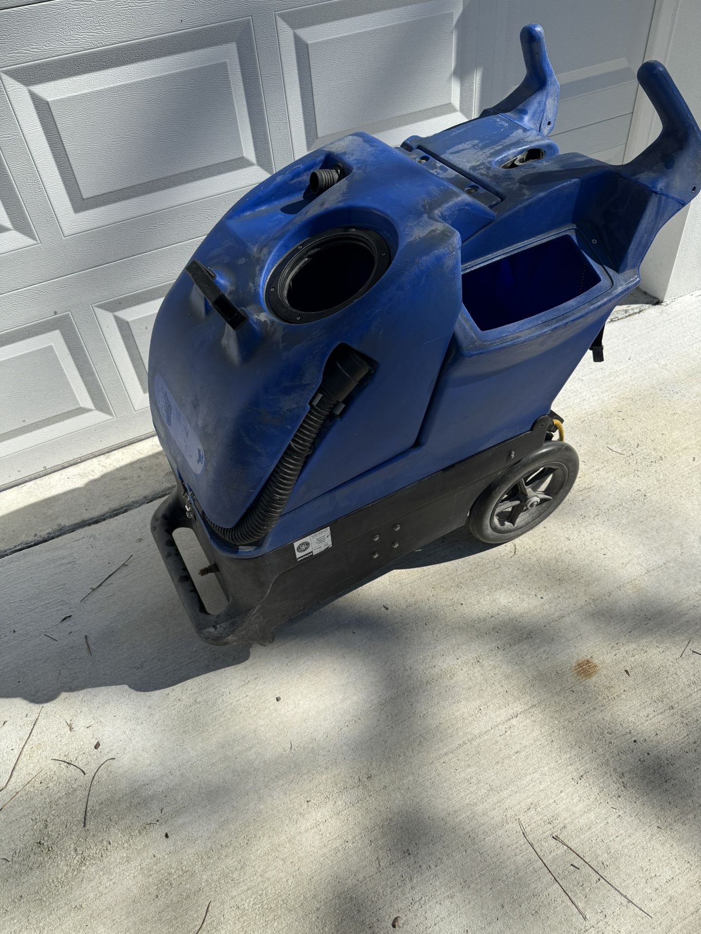 Carpet Extractor W/ Heater (Clark) 