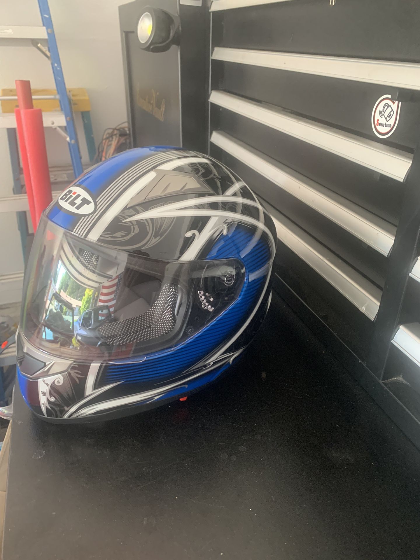 Bilt Motorcycle Helmet