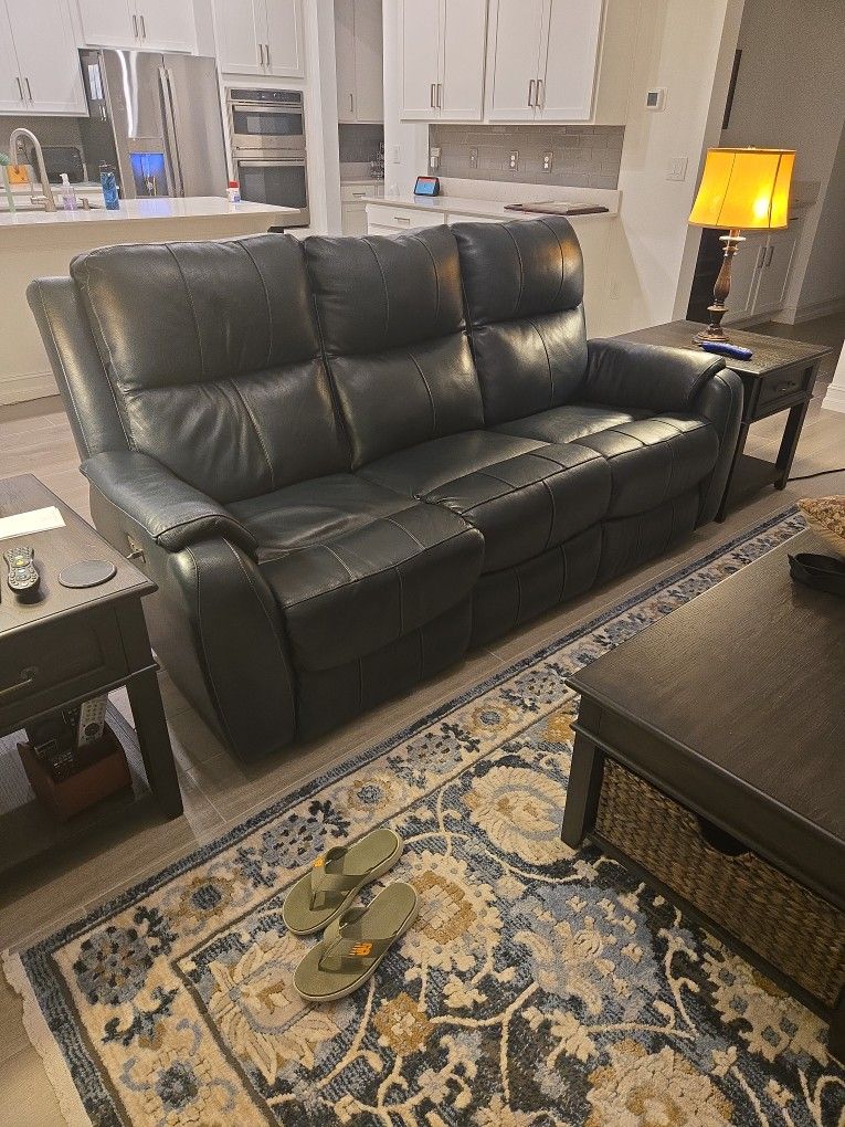 Reclining Sofa