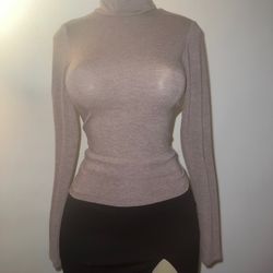 New Cute Turtleneck Top