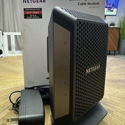 NETGEAR High-Speed Cable Modem 32x8 1.4Gbps CM700 DOCSIS 3.0 open box