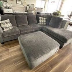New Ashley Brand Gray Sectional Sofa Couch *Ottoman Sold Separately* 