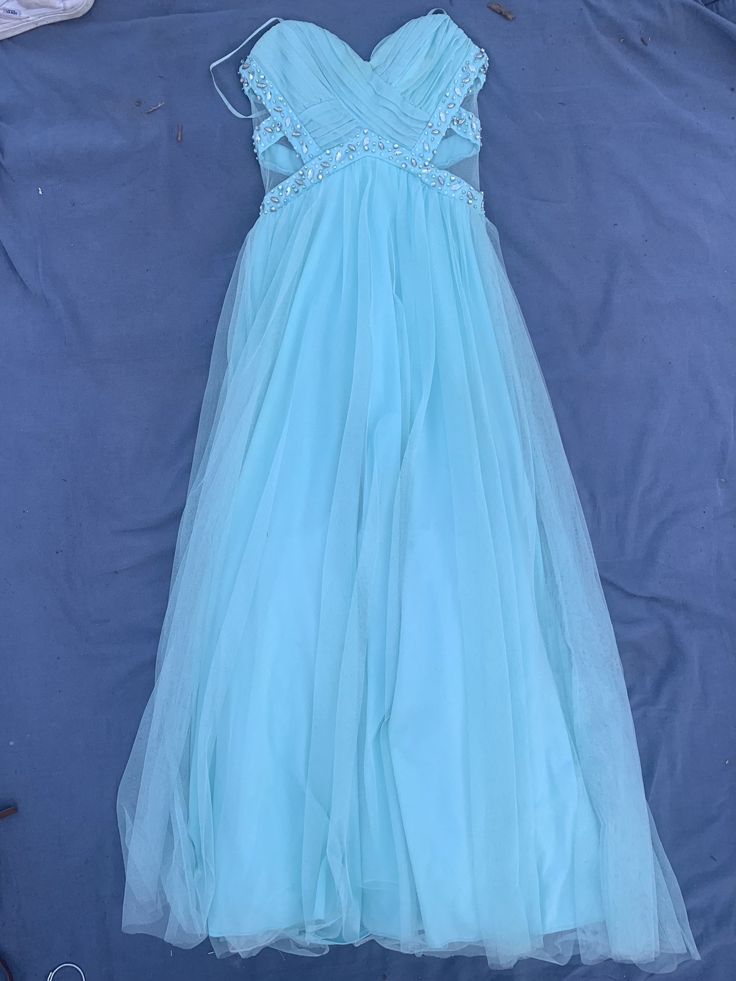 Blue Strapless Prom Gown