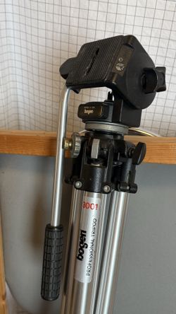 Bogen tripod 3001 legs 3126 head