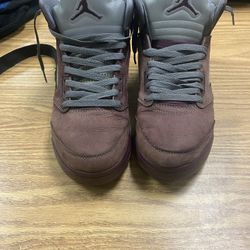 Jordan 5 Burgundy 