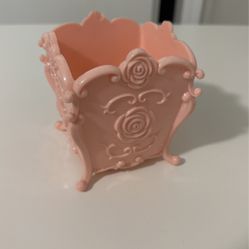 Make Up Brush container