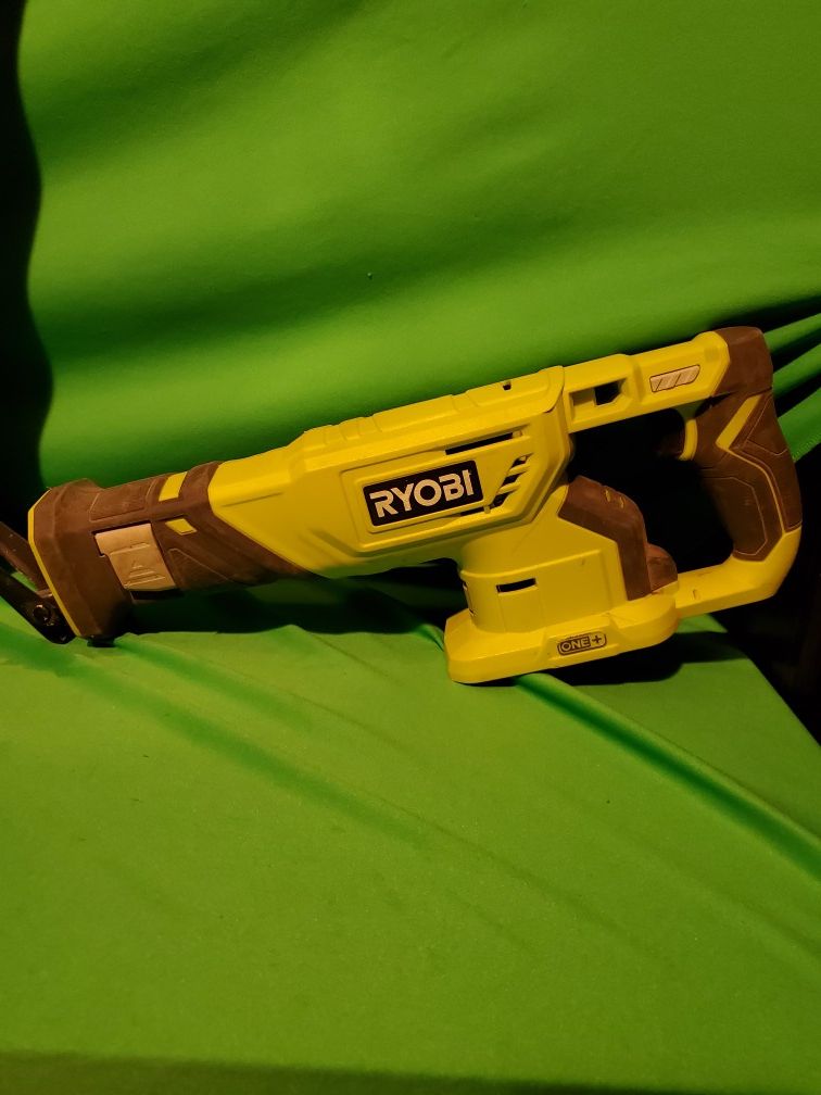 RYOBI CORDLESS 18V RECIPROCATING SAW TOOL ONLY