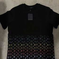 L.o.u.i.s T Shirt . Size Small Medium Large Xl N 2xl