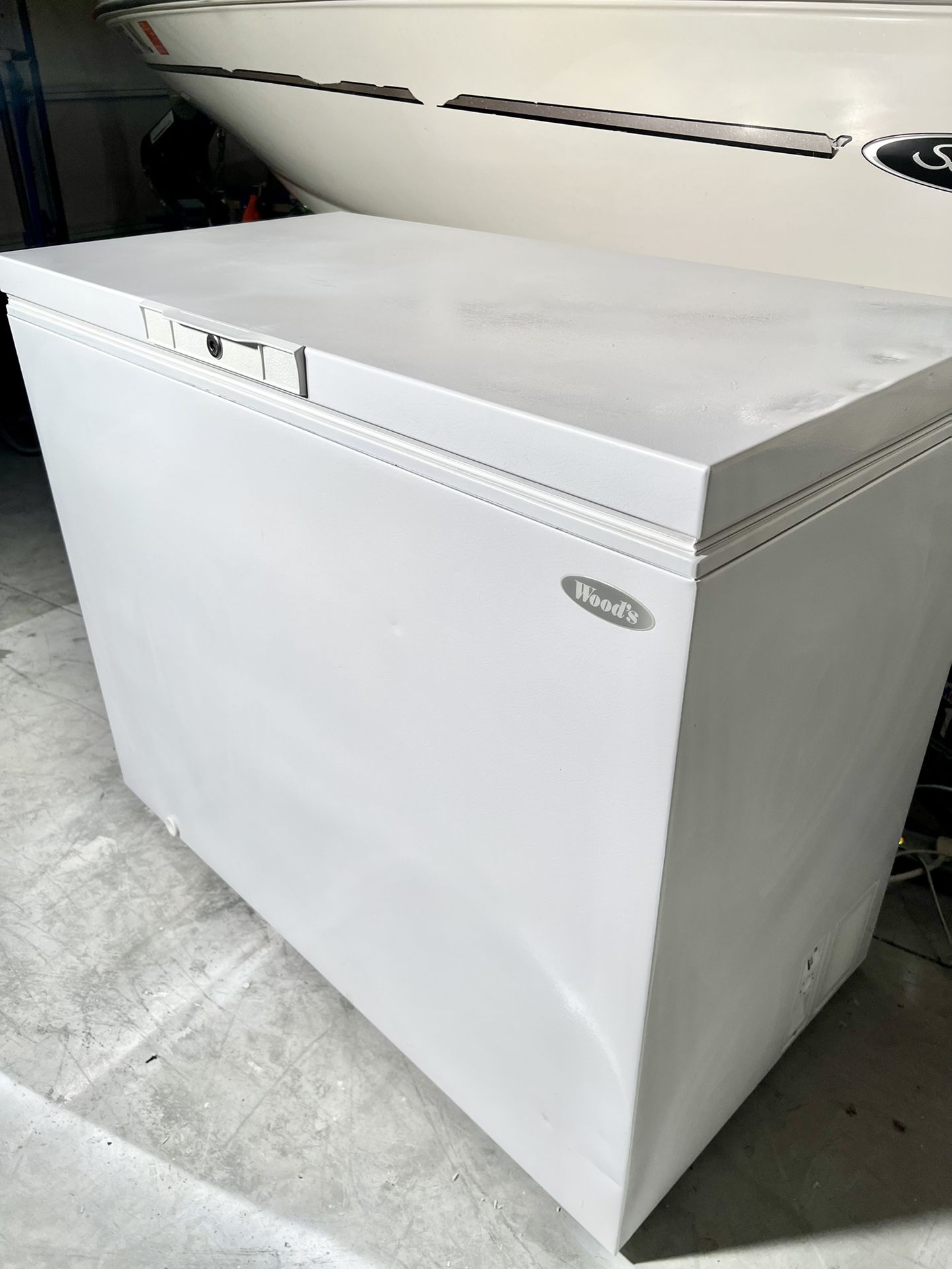 Woods Chest Freezer 10 cu. ft