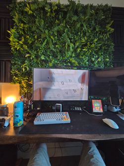 HP Omen Transcend 4K QD-OLED 240HZ 32" HDR GAMING MONITOR