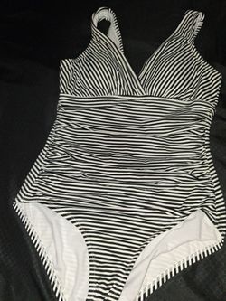 Swim suit