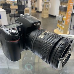 Nikon D80 18-200 