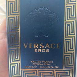 Versace Cologne 
