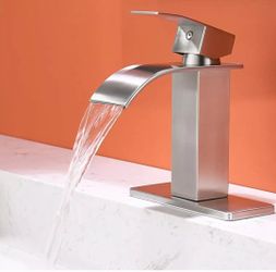 BATHROOM FAUCET