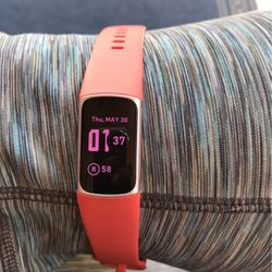 Brand new Fitbit Charge 6