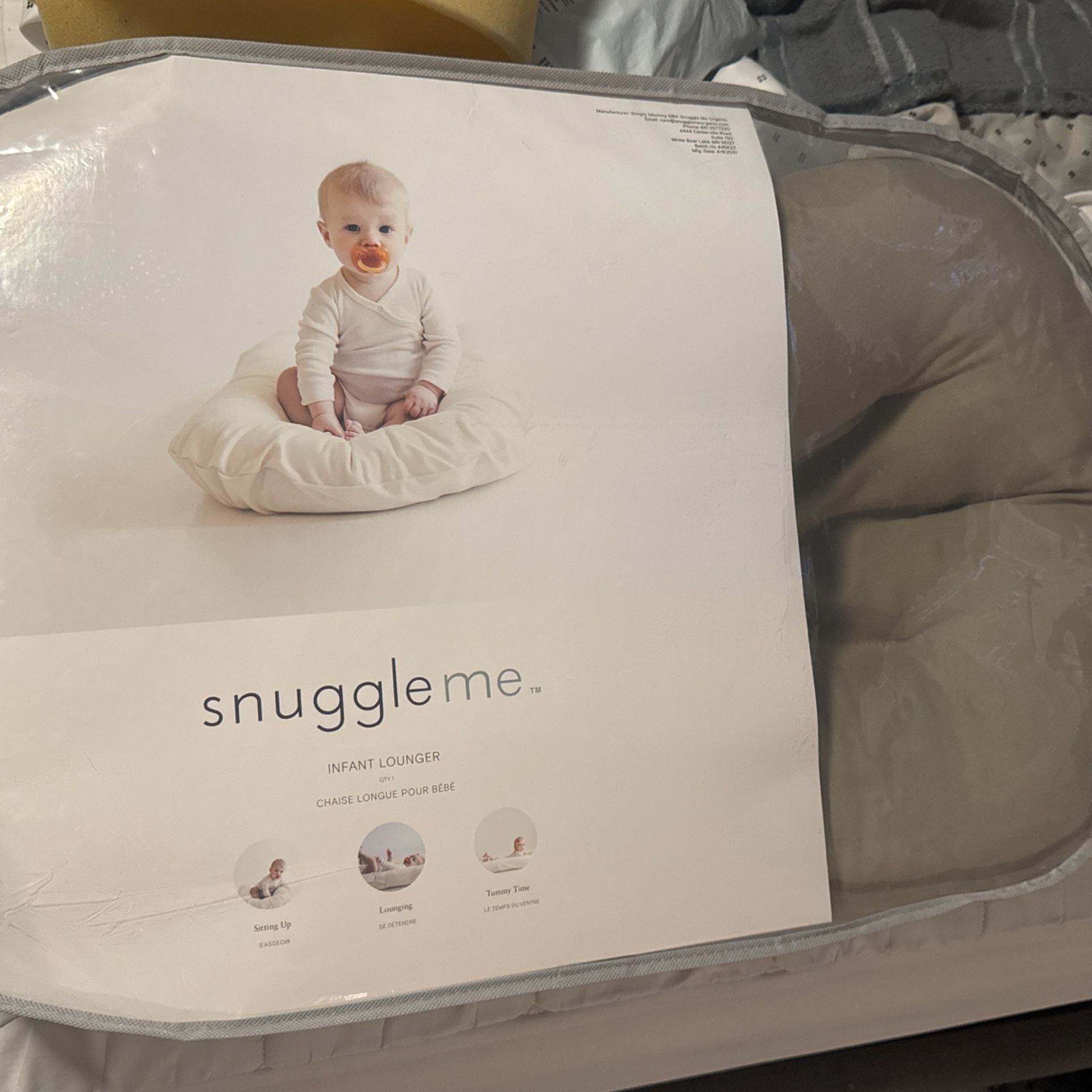 Snuggle Me Infant Lounger