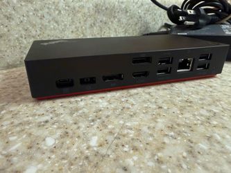 ThinkPad Universal USB-C Dock-US LDA-KP