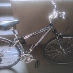Excellent - 24 Speed Trek Multi-track