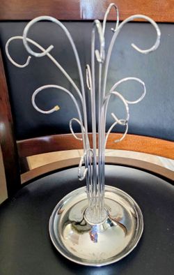 Necklace or Bracelet stand