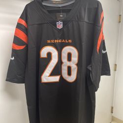 Cincinnati Bengals Joe Mixon stitched jersey size Large 3xl