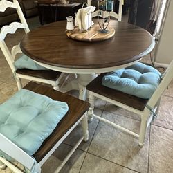 Custom Round Table And Chairs