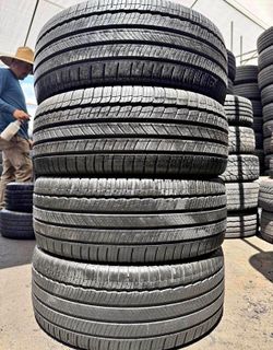 235/45/18 Michelin 📍📍 Vendo un set de llantas con 80% de vida las 4 📍🌟