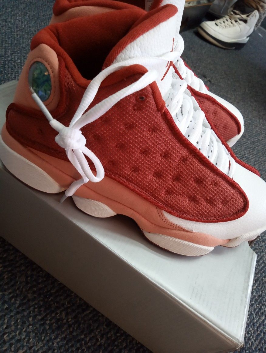 Retro Jordan 11s 160.00