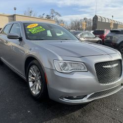 2017 Chrysler 300 Limited 