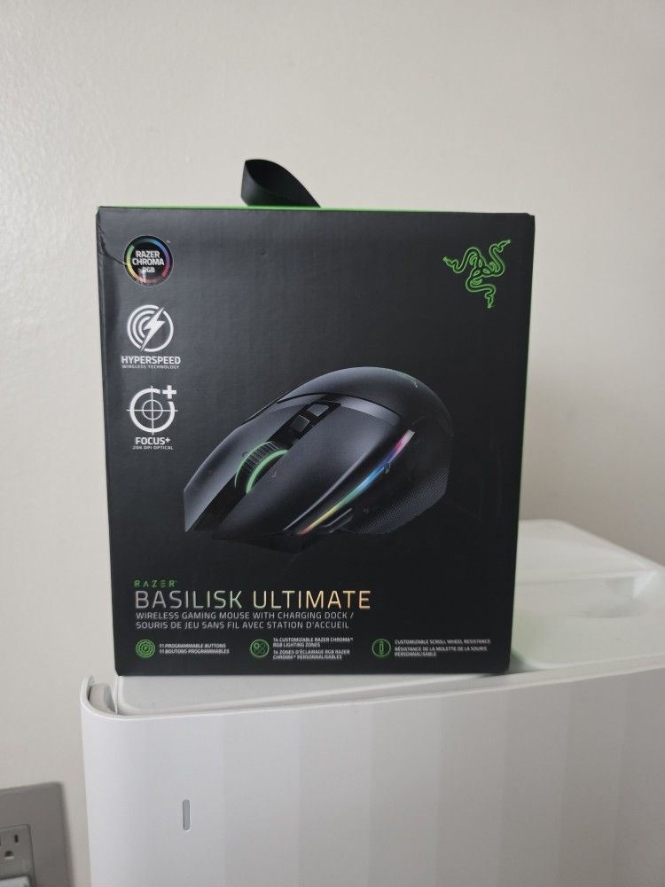 Razer Basilisk Ultimate Wireless Gaming
Mouse