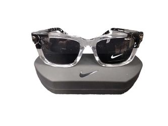 Nike N Iu8076x 900 Clear