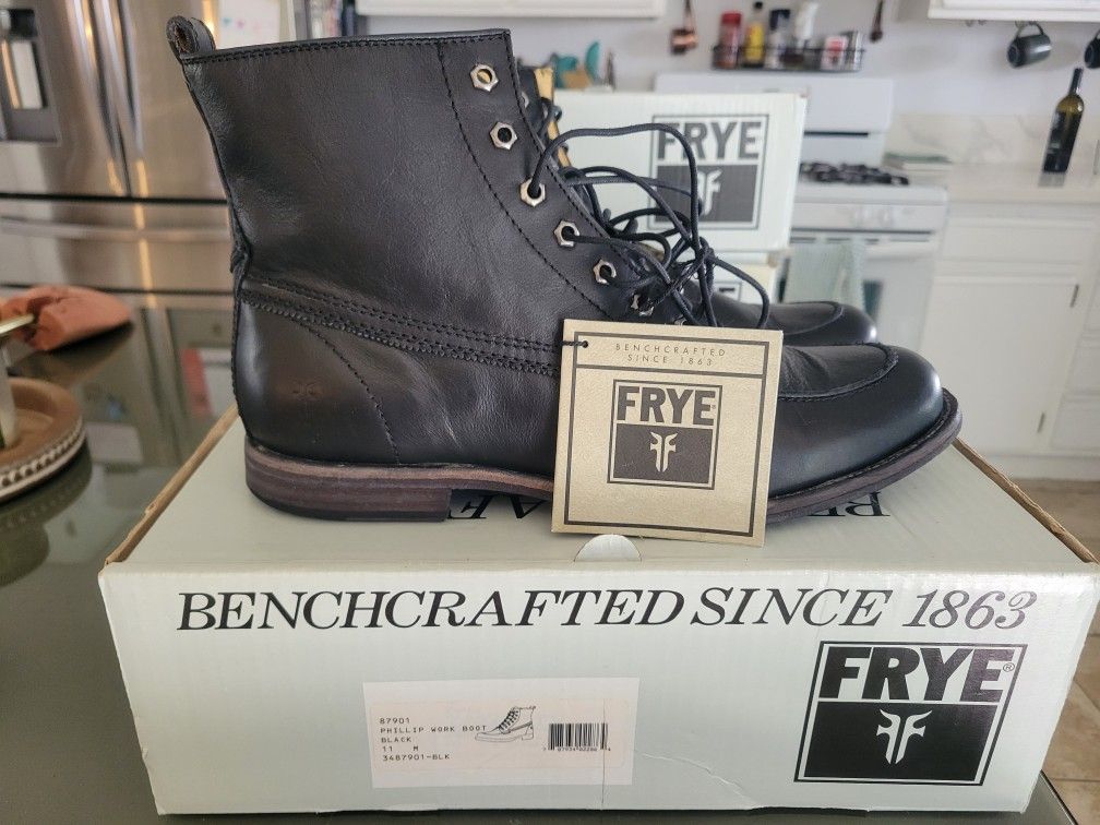 Frye Phillip Work Boot Black Genuine Leather Men's Size 11

Brand New with tags!