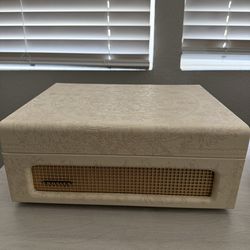 Crosley record player with cord