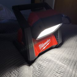 M18 GEN-2 18-Volt Lithium-Ion Cordless 4000 Lumens ROVER LED AC/DC Flood Light (Tool-Only