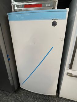 New open box Whirlpool upright freezer white 16 cubic ft
