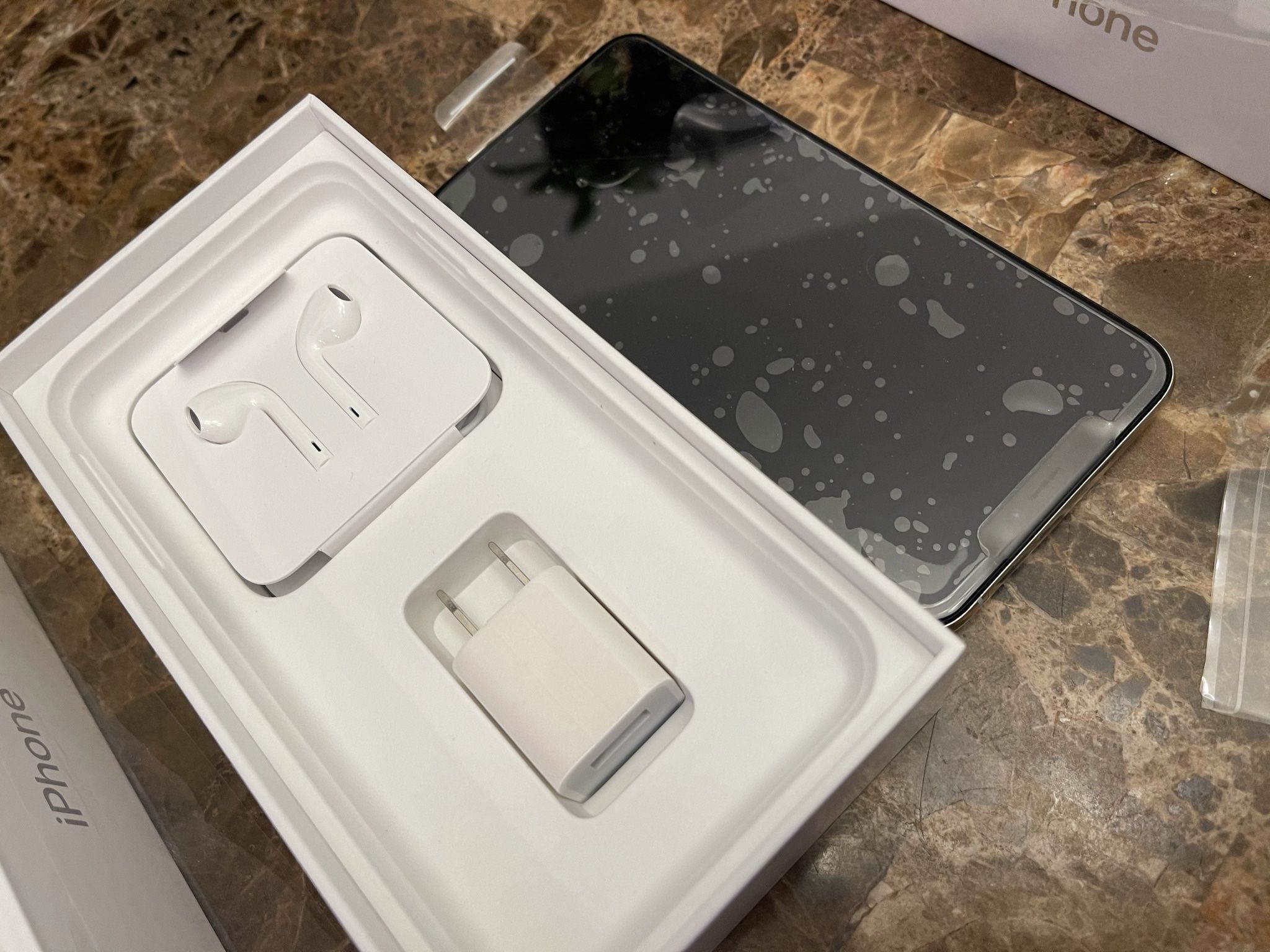 iPhone XS Maximum 256 Gig Silver Unlocked for Sale in Portland, OR