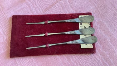 Silver plate nut seafood pick
