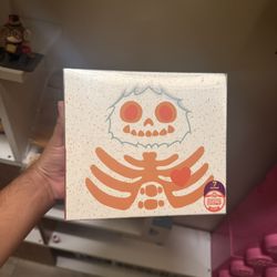 Skeleton Chomp