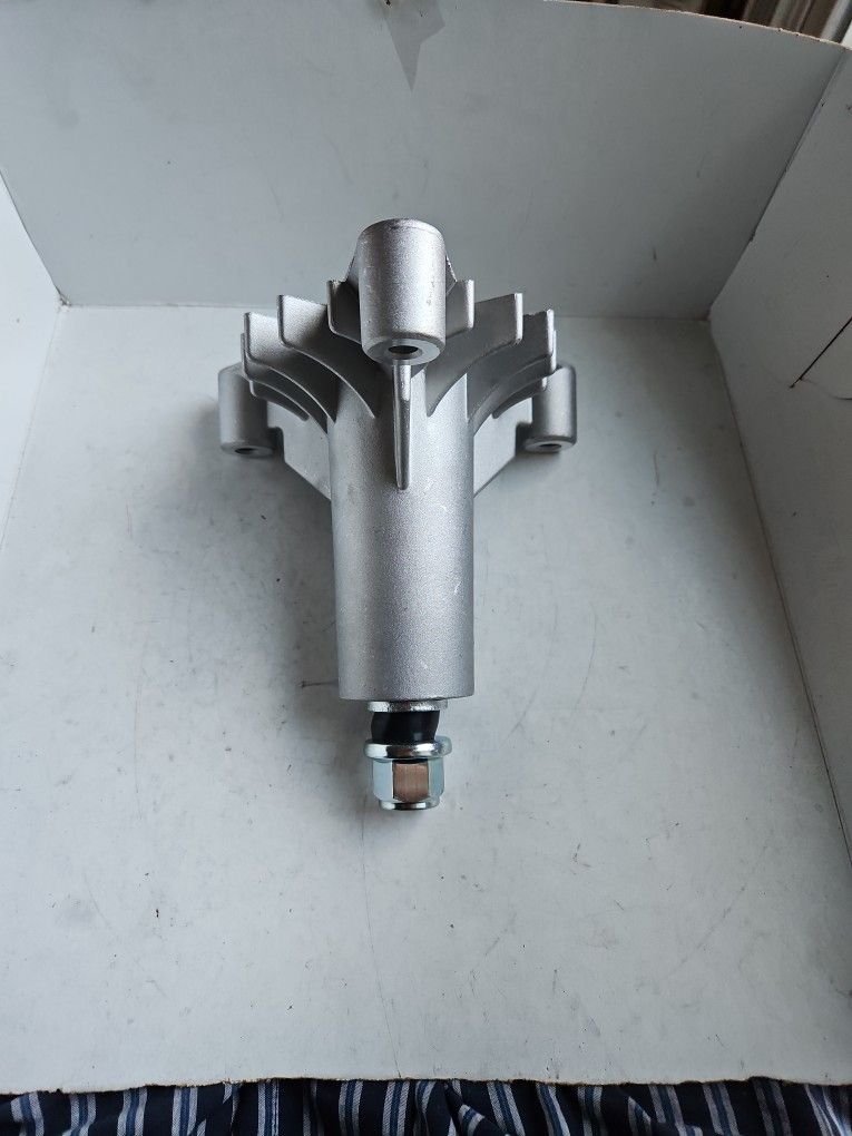 Caltric Spindle Assembly Compatible with Husqvarna