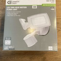 LED TWIN HEAD MOTION FLOOD LIGHT
