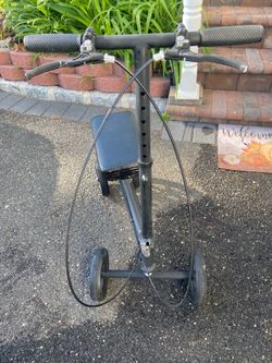 Knee scooter