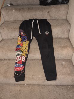 BLACK PYRAMID SWEAT SUIT