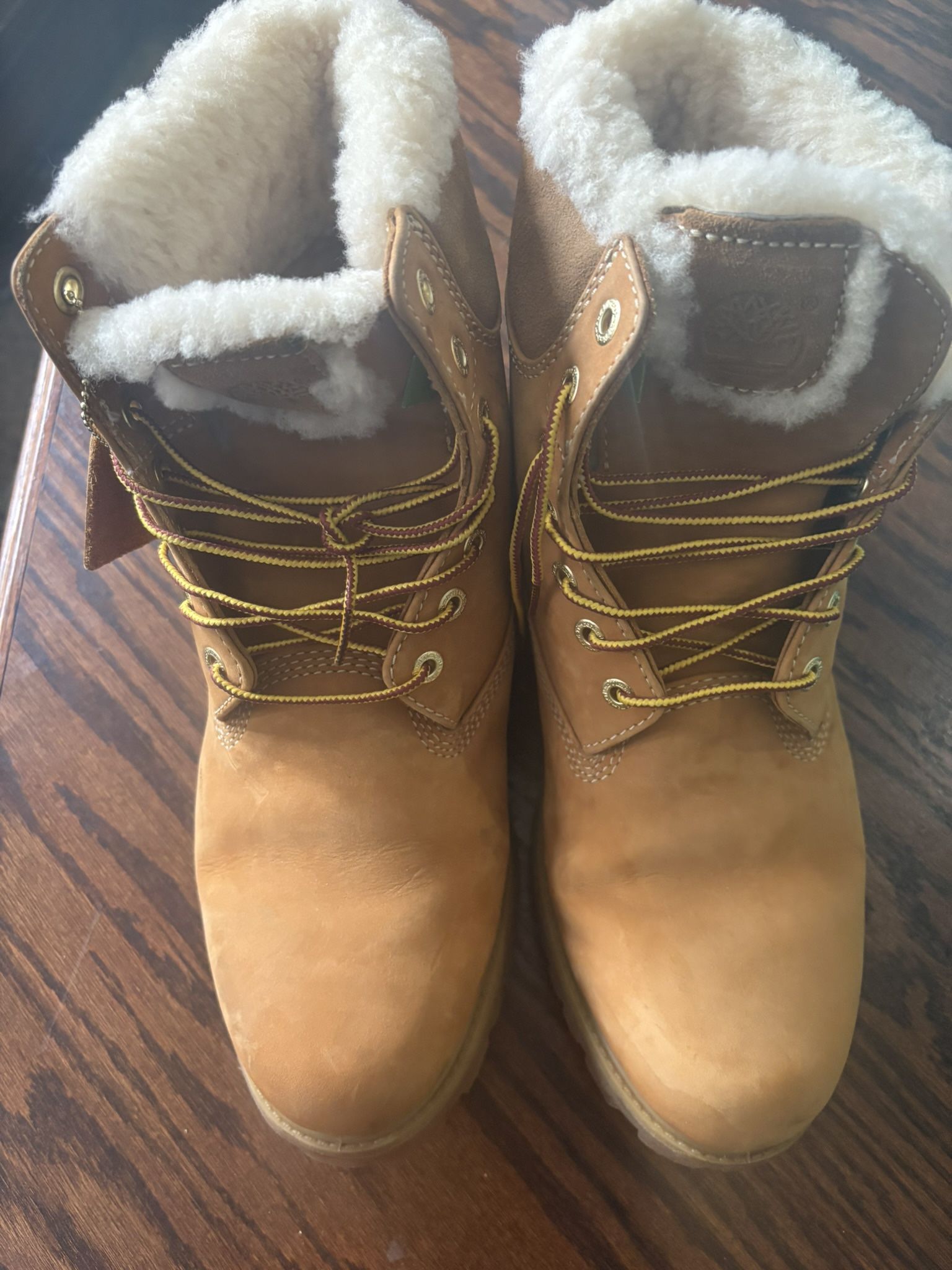 Brand new Unisex Timberland Size 10 Women’s (8 Mens)