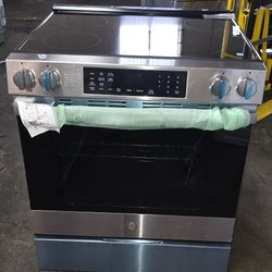 NEW GE INDUCTION ELECTRIC RANGE SLIDE IN STAINLESS STEEL 
