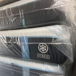King Pro Adapt Medium Tempurpedic Mattresses