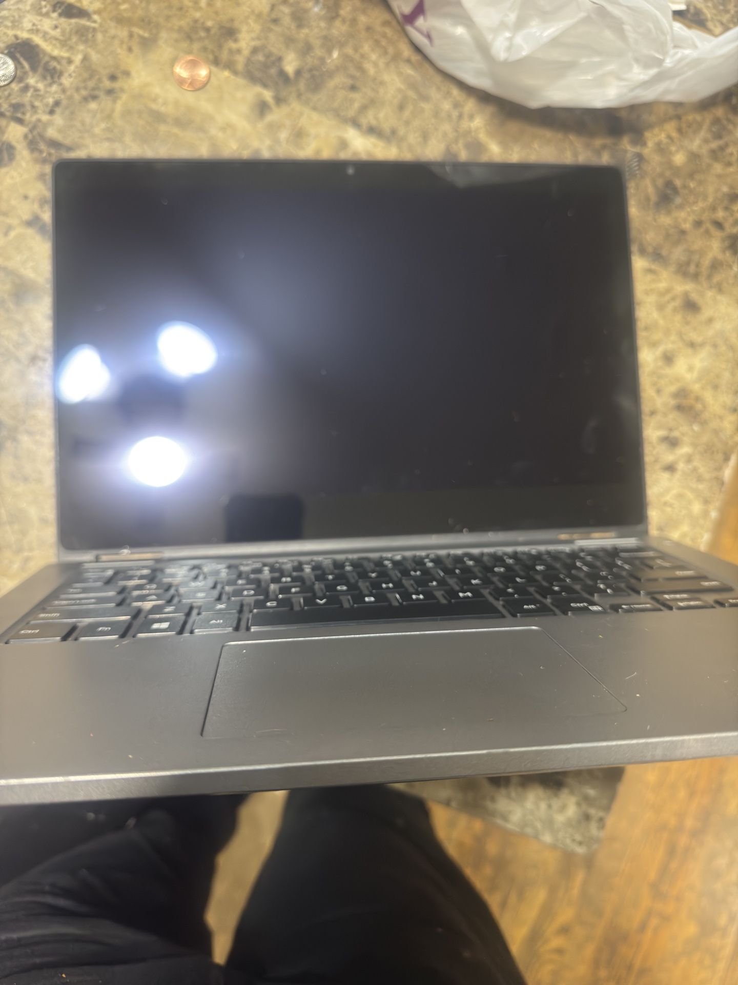 Laptop Dell 3310