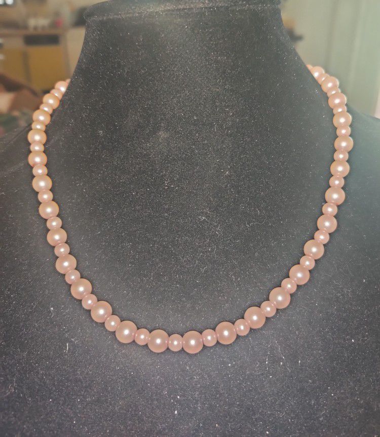Pink Faux Pearl 14" Necklace Vintage