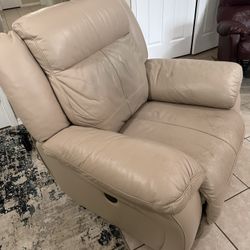 Leather Reclining Powered Sofa 